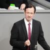 SPD-Fraktionsvize Dirk Wiese kündigt die Abstimmung über die Impfpflicht für die erste Aprilwoche an
