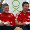 E-Sportler der ersten Stunde: Bastian Schweinsteiger und Lukas Podolski.