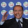 Der 81-jährige Silvio Berlusconi darf zwar derzeit keine politischen Ämter mehr übernehmen – in seiner Rolle als Strippenzieher läuft er jedoch fast wieder zu alter Hochform auf. 