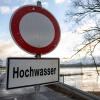 Die Hochwassergefahr in Bayern ist in manchen Regionen noch immer hoch.