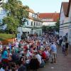 Seit 40 Jahren veranstaltet die Stadtkapelle Illertissen das Altstadtfest in der Rosenstraße. Heuer findet es in dieser Form zum letzten Mal statt.  	