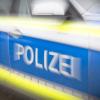 Die Polizei sucht nach unbekannten Randalierern, die sich am Sonntagmorgen in Regglisweiler bemerkbar gemacht haben.