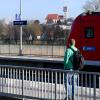Die Gemeinde Jettingen-Scheppach will beim Ausbau der Bahntrasse zwischen Augsburg und Ulm nicht ihre Haltestellen verlieren. 