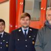 Max Baumann (Mitte) trat die Nachfolge von Norbert Völk (rechts) als Feuerwehrkommandant von Eurasburg an. Sein Stellvertreter ist Daniel Gruber.  	Foto: Manfred Sailer