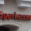 Die Sparkasse Dillingen-Nördlingen schließt acht Geschäftsstellen. (Archivfoto)