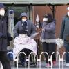 Ambulante Stelle einer Klinik in Peking: Nach Hochrechnungen von Experten muss in China mit bis zu einer Million von Toten gerechnet werden.