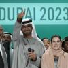 Sultan al-Dschaber, Präsident der COP28, freut sich am Ende des UN-Klimagipfels COP28. Doch ist das, was die internationalen Delegationen erreicht haben, wirklich ein Erfolg?