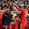 Die Bayern-Spieler bejubeln den Einzug ins CL-Finale in München.