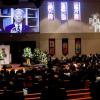 Während der Trauerfeier für George Floyd in der The Fountain of Praise Church im Juni 2020 wandte sich der damalige Präsidentschaftskandidat Joe Biden in einer emotionalen Videobotschaft an die Hinterbliebenen.