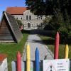 Im Umfeld des alten Kindergartens soll in Zusmarshausen ein Hort entstehen. Dafür werden in diesem Jahr 200.000 Euro Planungskosten fällig. 	