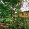 Neues Flamingohaus im Dehner-Blumenpark in Rain.