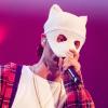 Noch mit altbekannter Maske: Sänger Cro trägt in einem neuen Musikvideo eine ungewöhnliche Maske.