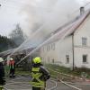 In Ettlishofen im Kreis Günzburg hat am Freitagabend eine Scheune in Brand gestanden. Verletzt wurde dabei glücklicherweise niemand.