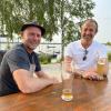 Die Organisatoren des Musikfestivals Reggae in Wulf, Markus Friedrich (links) und Bernd Radloff, suchen Nachfolger. 