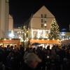 Stadt Budenstadt ein Lebkuchenzelt: Einige Veränderungen sind für den Weihnachtsmarkt am Gersthofer Rathausplatz geplant, den jetzt Jürgen Koppold organisiert und verantwortet. Der Vertrag mit der Stadt wurde unterschrieben. 