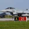 Wie viele Eurofighter die Bundeswehr zusätzlich bestellt, ist ungewiss. Auf alle Fälle hat sich der Eurofighter – hier in Lagerlechfeld – gegen die amerikanische F-18 durchgesetzt.  