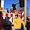 Sonne satt und strahlende Gesichter: Der Faschingsumzug in Offingen lockte viele Besucherinnen und Besucher an.