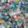 Die Pfandpflicht für Einwegplastikflaschen wird ab 2022 ausgeweitet.