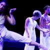 Eine Szene aus dem Irrenhaus: Die Choreografie „Clockwork“ von Minka-Marie Heiß eröffnet „Heaven“ der „Strado Compagnia Danza“ im Stadthaus.