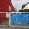 Der Zugang zum Holzheimer Kindergarten Pusteblume wird möglicherweise teurer. Wegen deutlich gestiegener Kosten denkt der Gemeinderat über eine Gebührenerhöhung nach.