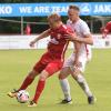 Konnte sich zumindest in die Torschützenliste eintragen: Rains Jonas Greppmeir (links) erzielte den Treffer zum 2:4-Endstand.  	