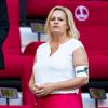 Bundesinnenministerin Nancy Faeser (SPD) trägt in Katar eine Armbinde mit der Aufschrift "One Love".