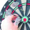 Das Spitze muss ins Runde: Darts boomt auch in der Region. Der Royal Dart Verband Allgäu ist die größte privat organisierte E-Darts-Liga in ganz Deutschland. 	