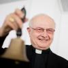 Robert Zollitsch, Vorsitzender der Deutschen Bischofskonferenz und Freiburger Erzbischof tritt zurück. Für ihn beginnt ein neuer ruhiger Lebensabschnitt. 