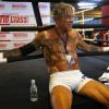 Comeback im Ring: Mickey Rourke schlägt Boxgegner K.o.