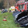 Gestern krachte es zwischen Ettenbeuren und Ichenhausen.  Die beiden Fahrerinnen wurden leicht verletzt, die Autos waren fahrunfähig.