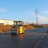 Lichtblick an der Baustelle auf der Bundesstraße 25 bei Nördlingen. Hier soll der Verkehr bald schon wieder rollen. Zu Behinderungen könnte es dafür auf der Strecke Richtung Donauwörth kommen.