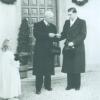 Josef Scheifele (links), hier im Jahr 1949 mit Bürgermeister Josef Helmschrott, gab die Initialzündung für die Gründung des CSU Ortsverbands Gersthofen.