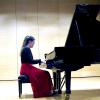 Die 19-jährige Pianistin aus Mering gab ein Überraschungskonzert - und konnte obendrein auf Partituren verzichten.