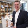"Das Buch ist und bleibt für uns eine tragende Säule": Weltbild-Chef Christian Sailer am neuen Firmensitz in der Ohmstraße in Augsburg-Göggingen.