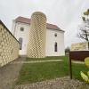 Ab und an war in den vergangenen Tagen Polizei bei der Ehemaligen Synagoge Fellheim zu sehen. Im Bereich des Polizeipräsidiums Schwaben Süd/West werden aufgrund des Kriegs im Nahen Osten Schutzmaßnahmen für Objekte mit jüdischem oder israelischem Hintergrund ergriffen.