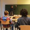 Am Montag ist der Unterricht an den Schulen in Augsburg ausgefallen, am Dienstag findet er wieder statt.