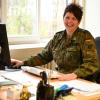 Heute hat Katja Getschmann einen Bürojob im Stab. Ihre Ausbildung begann die heute 42-Jährige in der Wartungs- und Waffenstaffel im Jagdgeschwader in Neuburg.  	