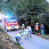 Mit Bravour meisterten die Wertinger Feuerwehrleute und das Rote Kreuz die ganz andere Einsatzübung an der Ortsverbindungsstraße Sontheim - Rischgau. Fotos: Konrad Friedrich