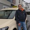 Der Neuburger Taxiunternehmer Thomas Bucher berichtet von gesunkenen Fahrgastzahlen seit der Corona-Pandemie.