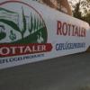 Schild der Rottaler Geflügelprodukte: Die Firma wurde im Fleischskandal genannt.