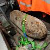 Eine rund 225 Kilo schwere Bombe aus dem Zweiten Weltkrieg haben Bauarbeiter am Donnerstag in München entdeckt.