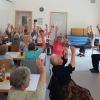 Beim Sommerfest der Pfarrei zeigten die Dasinger Seniorinnen und Senioren, wie beweglich sie sind.