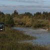 In Peiting nutzt eine Gruppe von "Freestylern" das Hochwasser zum Wakeboarden.