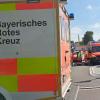 Unzählige Rettungskräfte sind am Freitagmittag in Dillingen bei einem Schulbusunfall im Einsatz. 