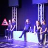 Wo will ich hin? Wer will ich sein? Fragen, die sich die Protagonisten des Jugendstücks „3, 2, 1, Bang“ im Neuen Theater Burgau stellen. Jacqueline Seiler, Katharina Salbaum, Jonas Lang, Emilia Parada, Sophie Reisinger, Lucas Wessely und Leander Thoms (von links) zeigen das ständige Ringen um Antworten. 