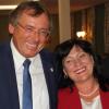 Oberbürgermeister Bernhard Gmehling freut sich zusammen mit Ehefrau Hermine über das fulminante Nominierungsergebnis. 