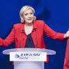 "Im Namen des Volkes" ist der Slogan des rechtsnationalen Front National um Marine Le Pen. Laut den neuesten Umfragen werden sich Macron und Le Pen ein enges Rennen liefern.