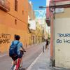 «Tourists Go Home»-Parolen im Künstlerviertel Vila de Gràcia in Barcelona.