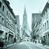 Hirschstraßenblick im Buch "Württemberg in den 30er-Jahren". Als einziges Bauwerk hat das Münster die Zerstörung seiner Umgebung überlebt. Archiv-Foto: Ernst Fischer