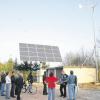 Die von Johann Omasreiter illegal errichtete Photovoltaikanlage sowie die Kleinwindkraftanlage müssen laut Landratsamt wieder abgebaut werden.